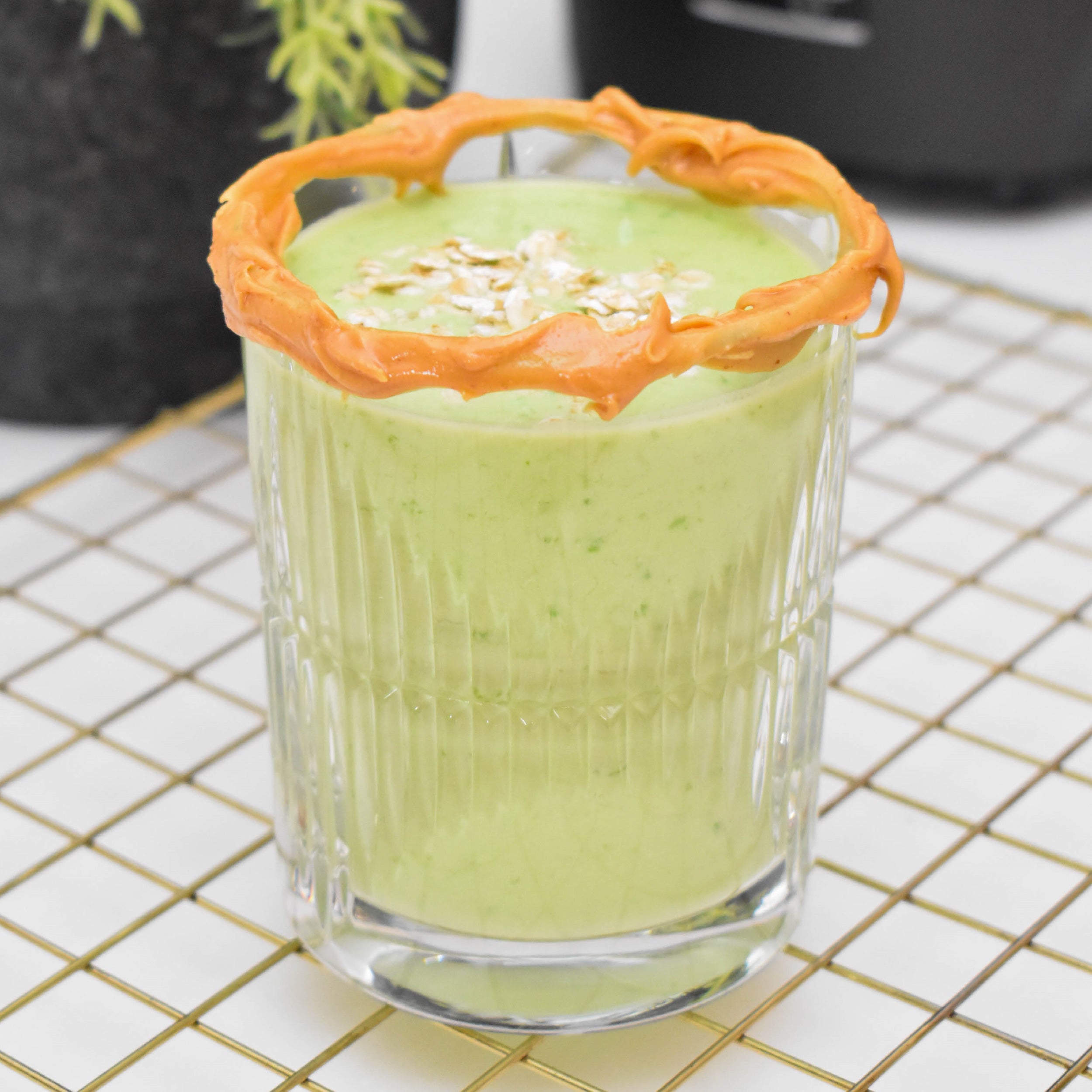 RAMADAN POWER SMOOTHIE – VEGAN AVOCADO